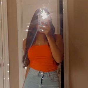 Meet your Posher, Aily